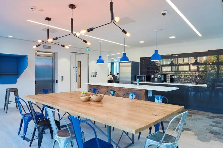 Teads TV, office interior by TSI Workspace, photo 3