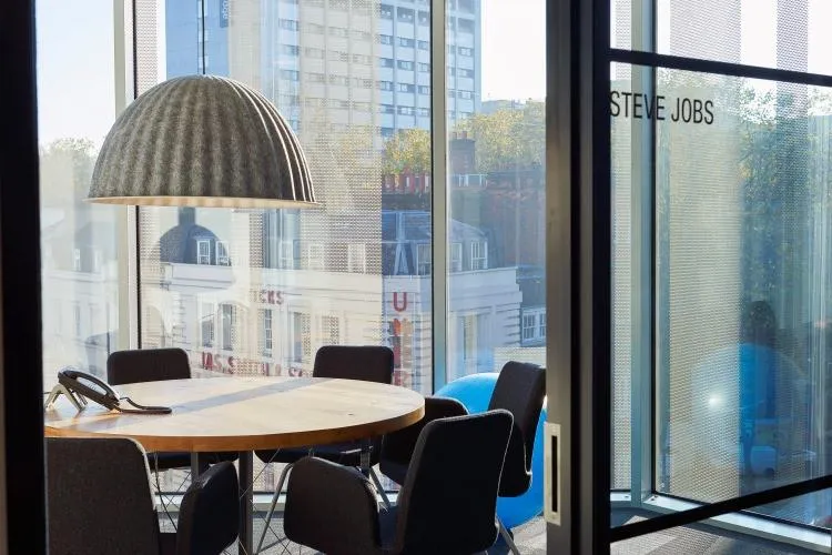 Teads TV, office interior by TSI Workspace, photo 6