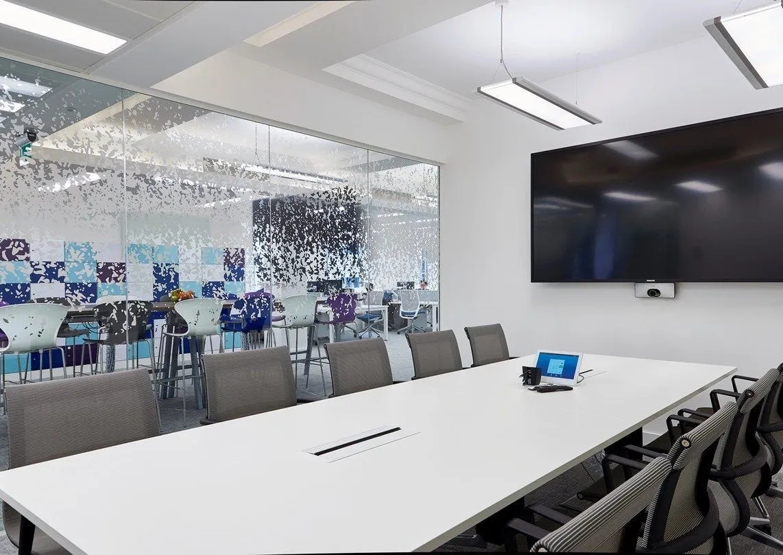 Wavestone, office interior by TSI Workspace, photo 2