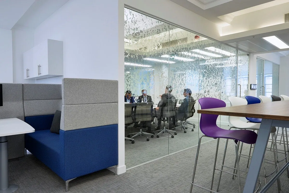 Wavestone, office interior by TSI Workspace, photo 1