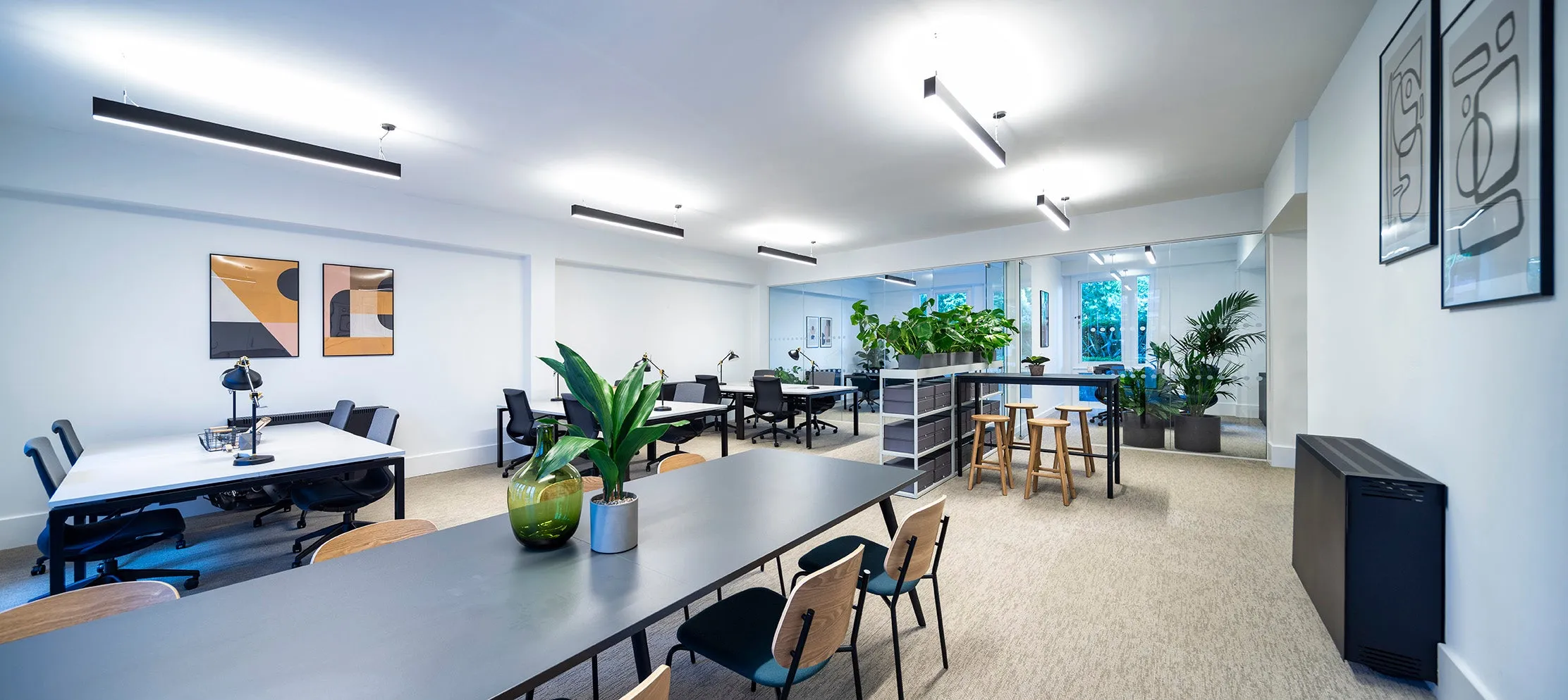 SLR, office interior by TSI Workspace, photo 5
