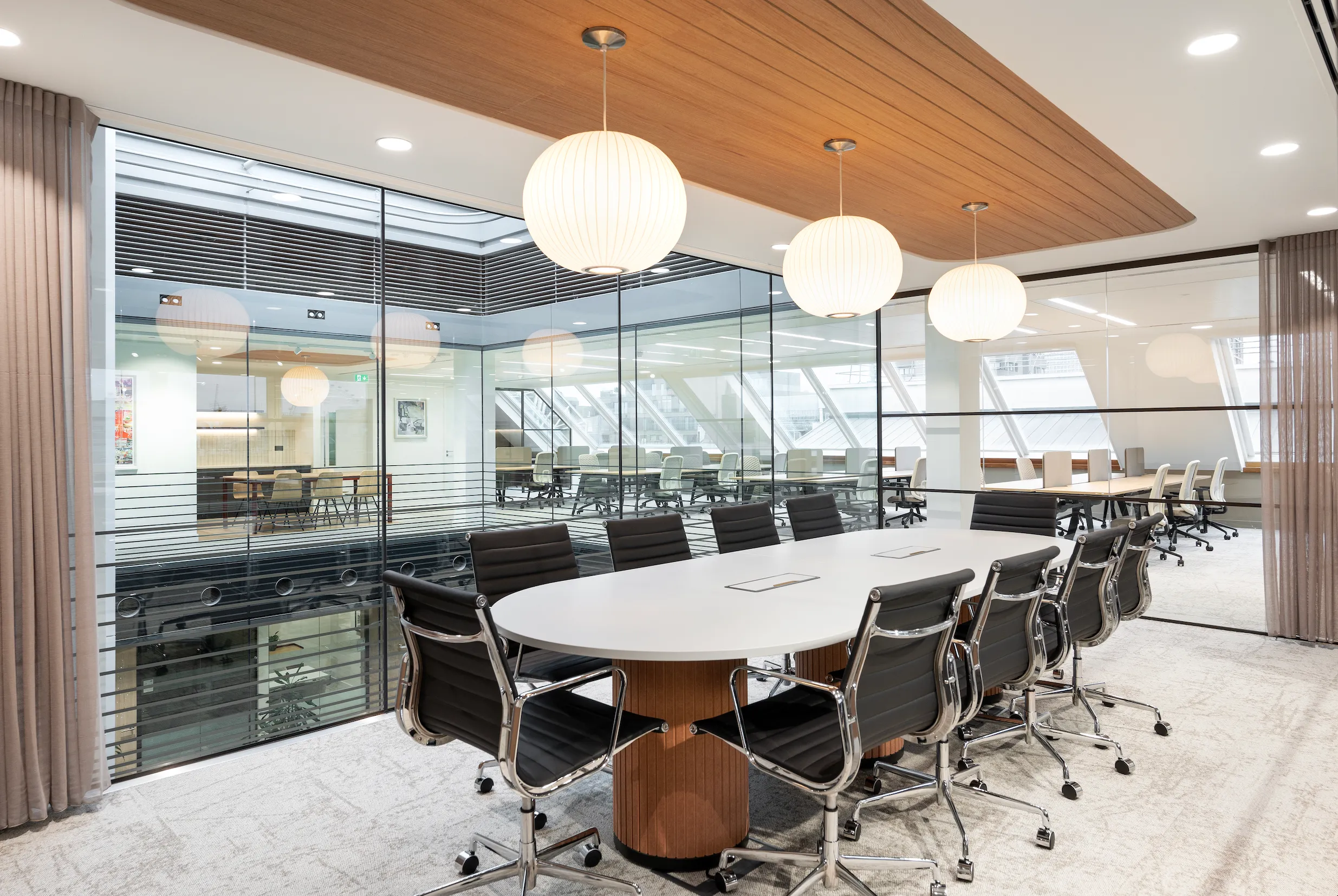 Golden House, office interior by TSI Workspace, photo 4
