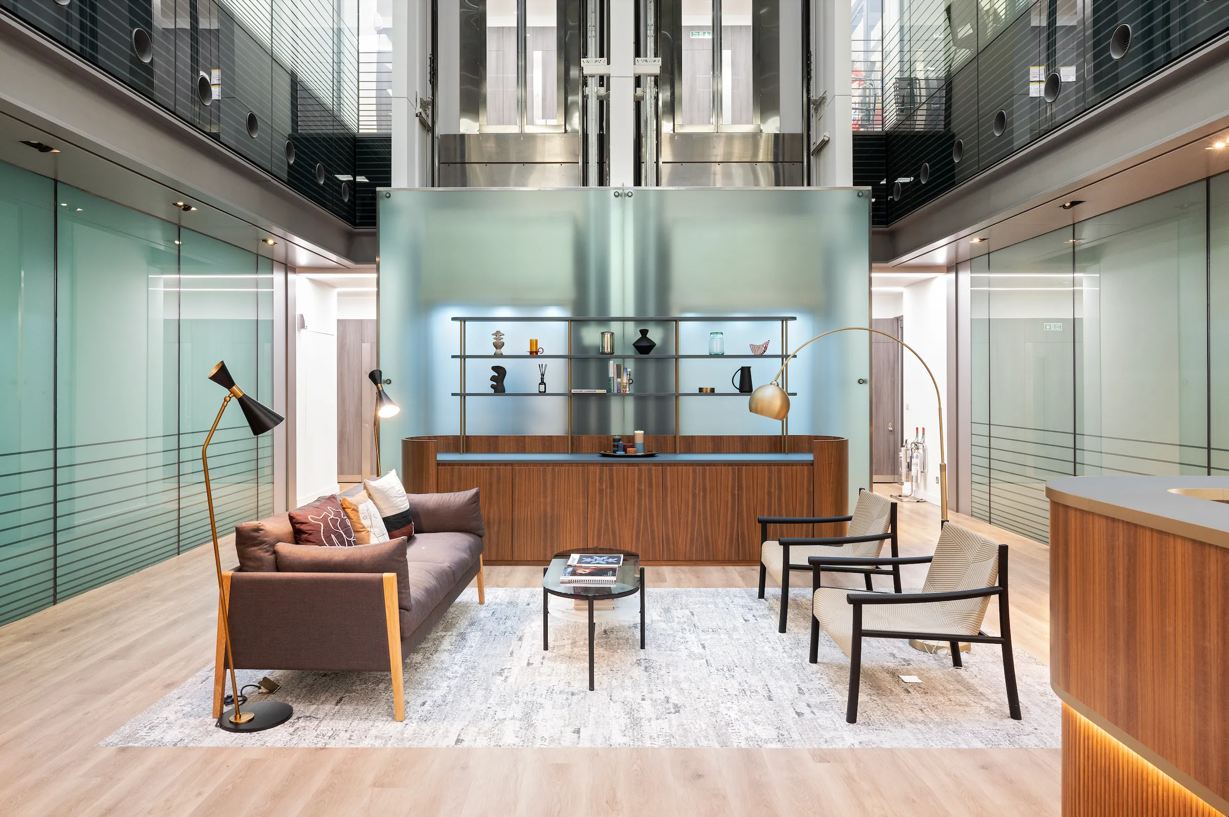 Golden House, office interior by TSI Workspace, photo 6