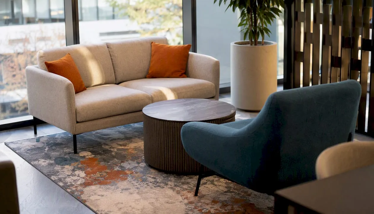Breakout seating dimensions: a guide for UK office planners