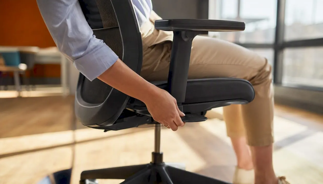 Posture improving chairs: what UK workplaces need to know
