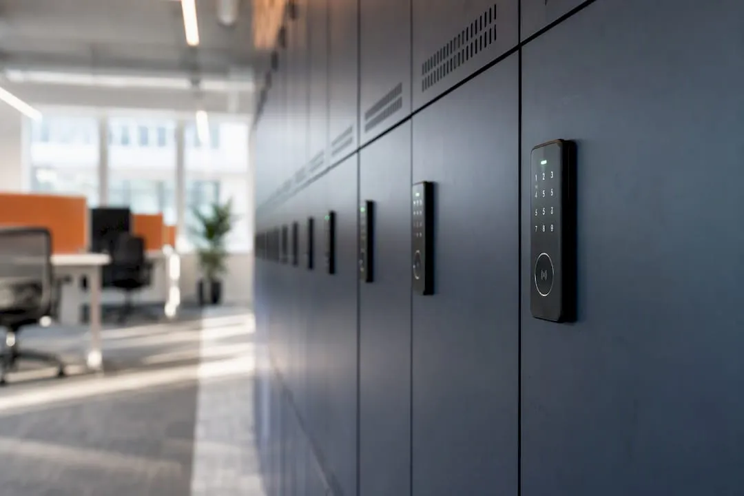 The hot desking lockers guide: what actually works in 2026