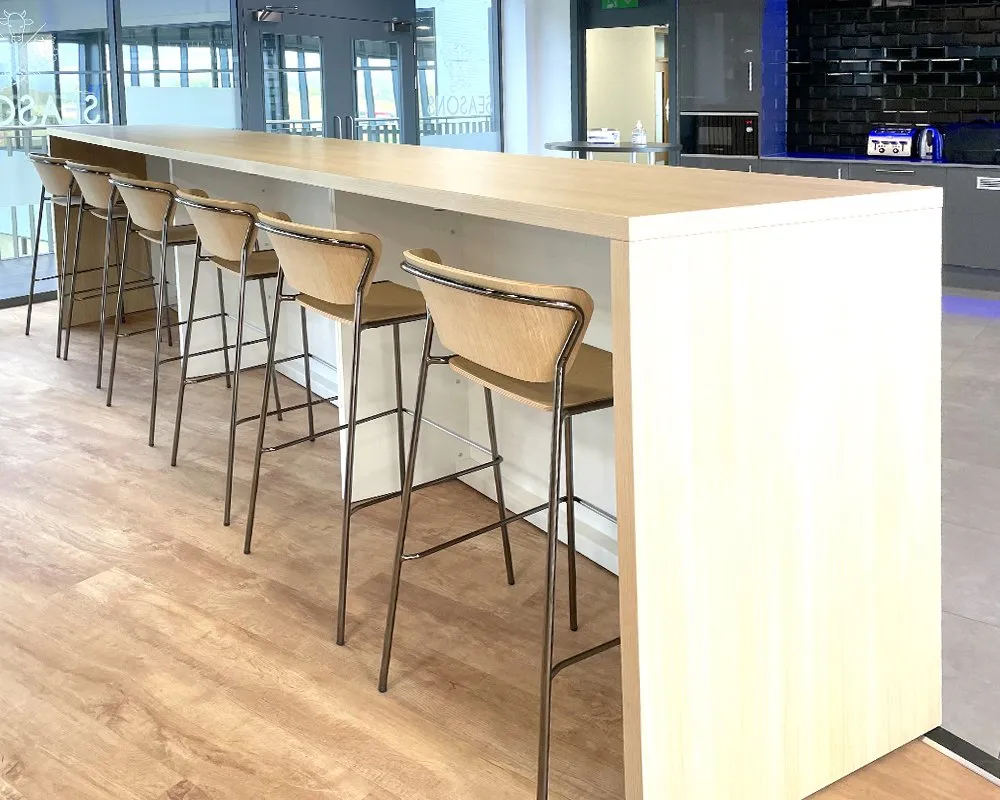 CLAAS UK headquarters office furniture by Office Masters (5)