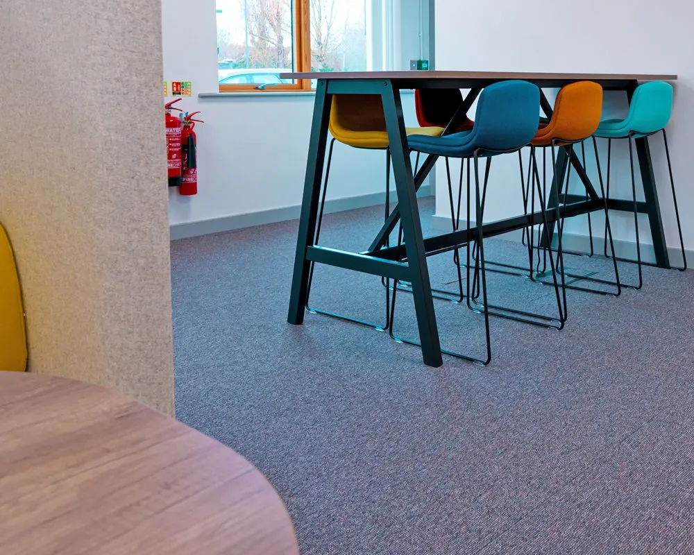 Amber River Colchester office fit-out by Office Masters (4)
