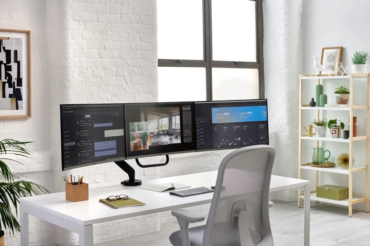 Colebrook Bosson Saunders Flo X Triple Monitor Arm